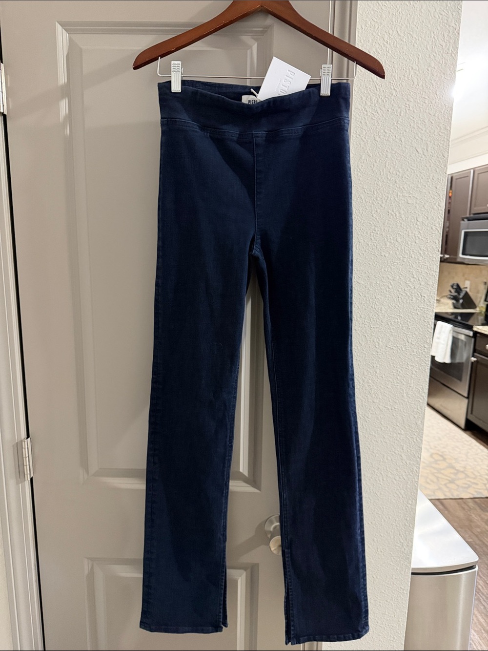 Pistola Colleen high rise dark wash split hem straight pull on jeans XS 0 2